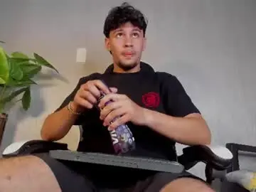 Chaturbate Live Sex of valetino_stonee