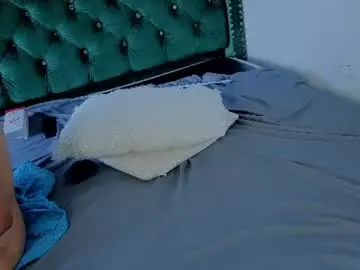Chaturbate Live Sex Cam of zaynmoretti