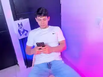 Chaturbate Free Porn Cam of secretstudy_