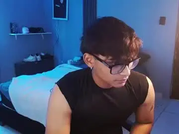 Chaturbate Adult Video Chat of mr_yisuz