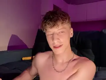 Chaturbate Best Webcam of andytwinkkk