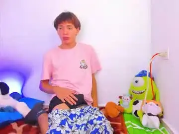 Chaturbate Best live sex cam show of ely_king