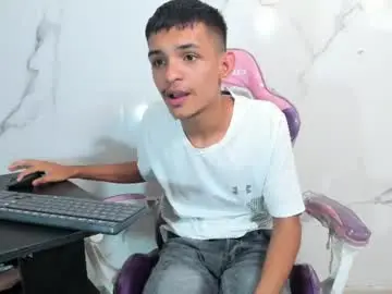 Chaturbate Sex Cam of littlecum18
