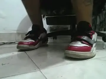 Chaturbate Sex Cam of srfindomfeet_