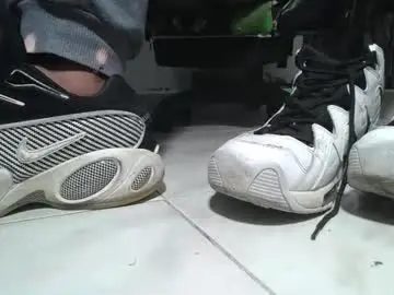 Chaturbate Sex Cam of srfindomfeet_