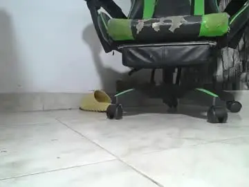 Chaturbate Nude Webcam of srfindomfeet_