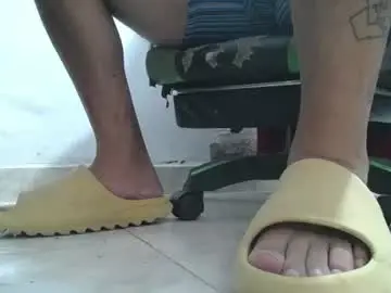 Chaturbate Live Porn of srfindomfeet_