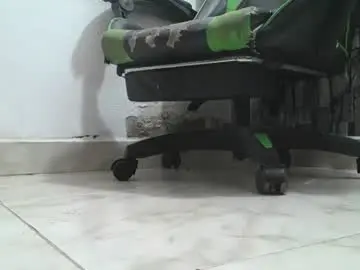 Chaturbate Best live sex cam show of srfindomfeet_