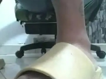Chaturbate Sex Cam of srfindomfeet_