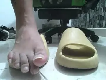 Chaturbate Adult Webcam of srfindomfeet_