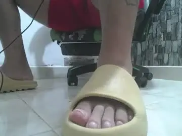 Chaturbate Live Sex of srfindomfeet_