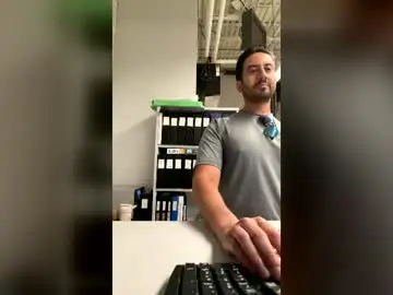 Chaturbate Sex Cam of peteypete204
