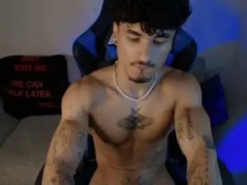 Chaturbate Live Sex Cam of thomas_fit1