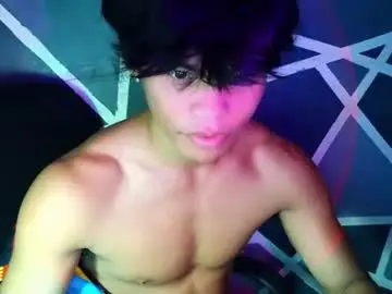 Chaturbate Free Live Porn of yourboycumrain