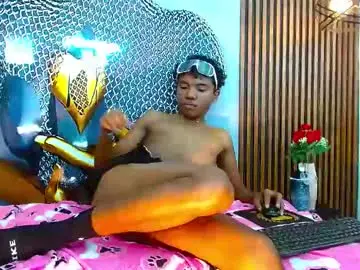 Chaturbate Live Sex Cam of chrisshottx