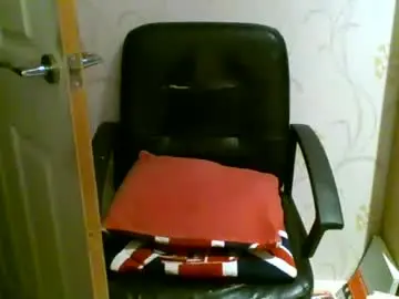 Chaturbate Nude Webcam of suffolkboy4