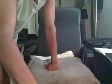 Chaturbate Live Sex Cam of darryl43321