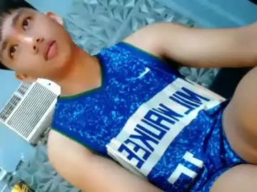 Chaturbate Free Porn Cam of mister_officer