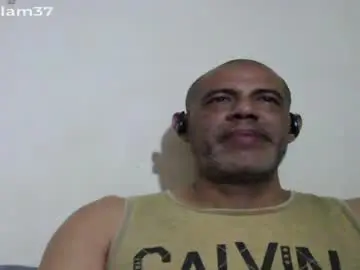 Chaturbate Sex Chat of retlam37