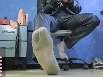 Chaturbate Free Porn Cam of tom_brown12