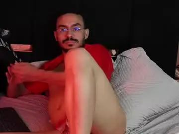 Chaturbate Live Sex Cam of thomasmontiel