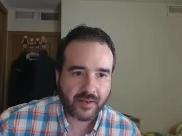 Chaturbate Live Sex Cam of curiosillo1983