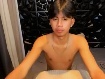 Chaturbate Adult Video Chat of hugecockcum69