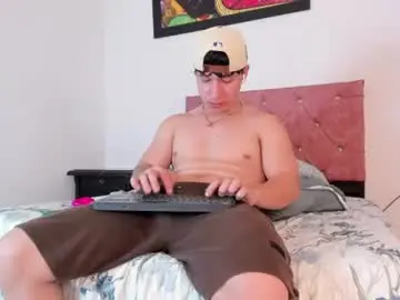 Chaturbate Live Sex Cam of liam_saint