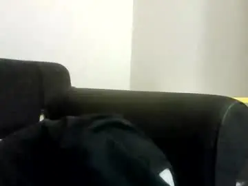 Chaturbate Free Porn Cam of happyfunnyboy79