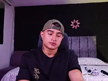 Chaturbate Free Porn Cam of liamdeep_