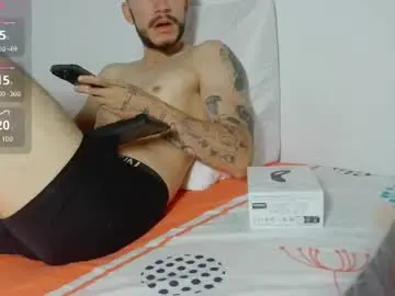 Chaturbate Live Sex of rayan__wolf