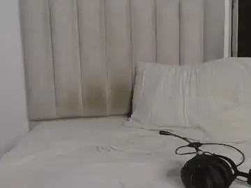 Chaturbate Live Sex Cam of manu_vera8