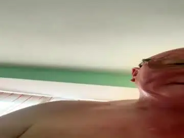 Chaturbate Live Sex Cam of carsticker999
