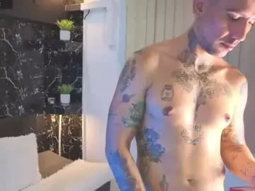 Chaturbate Live Sex Cam of dylanstonne1