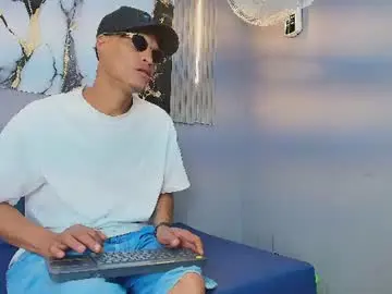 Chaturbate Live Sex Cam of ander_ficher
