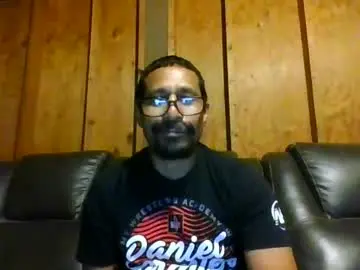 Chaturbate Live Sex Cam of cargopipe2000