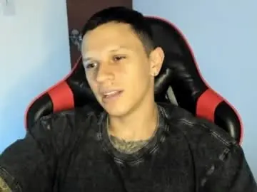 Chaturbate Free Live Porn of masterdave7