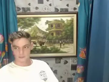 Chaturbate Nude Webcam of blueyedboyinasia