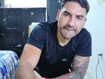Chaturbate Adult Video Chat of tomy_johnson2