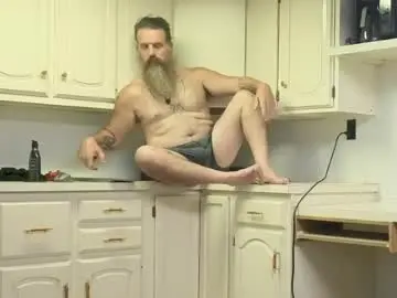 Chaturbate Free Porn Cam of daddydraco82