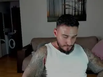 Chaturbate Live Sex Cam of gymdominus