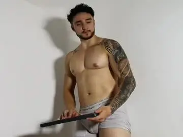 Chaturbate Adult Webcams of latinboyvip_