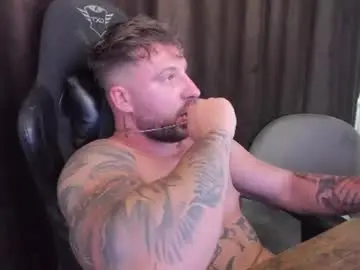 Chaturbate Free Porn Cam of aidenmatthew