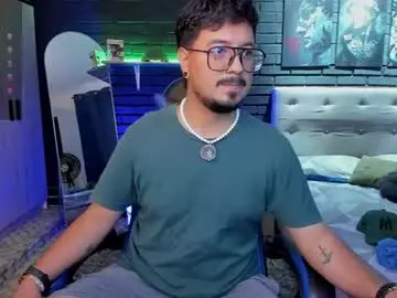 Chaturbate Free Porn Cam of daviidevans