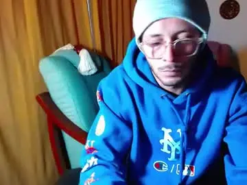 Chaturbate Live Sex Cam of sebastian_025