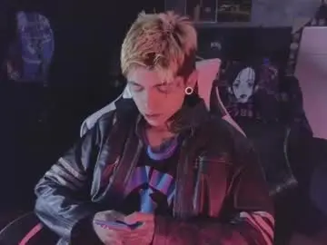 Chaturbate Live Porn of acidmilo