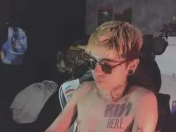 Chaturbate Adult Video Chat of acidmilo