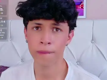 Chaturbate Live Porn of axel_evanss