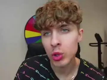 Chaturbate Free Live Porn of damien_dallas
