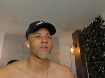 Chaturbate Adult Webcam of bento_fox